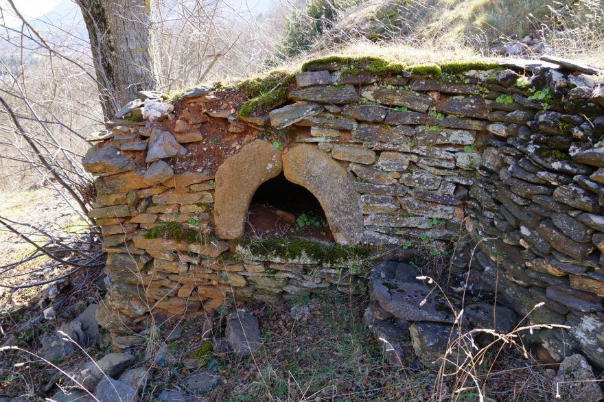 Ancien four à pain à Fayet