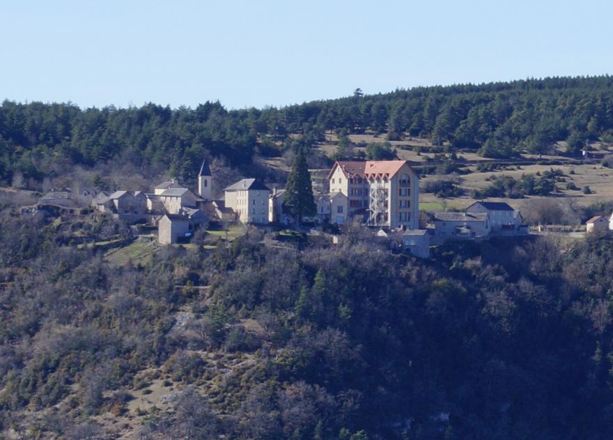 Saint-Rome de Dolan vu du Causse Méjean