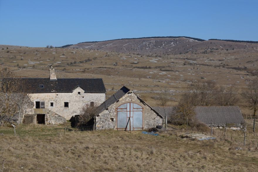 Vue du Villaret sur le Causse Méjean