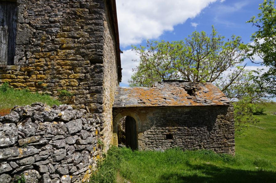 Bâtiments en ruine à Saubert