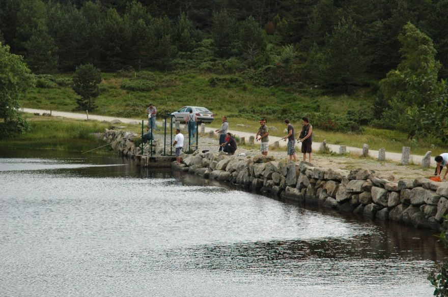 Digue de l'étang de Barrandon